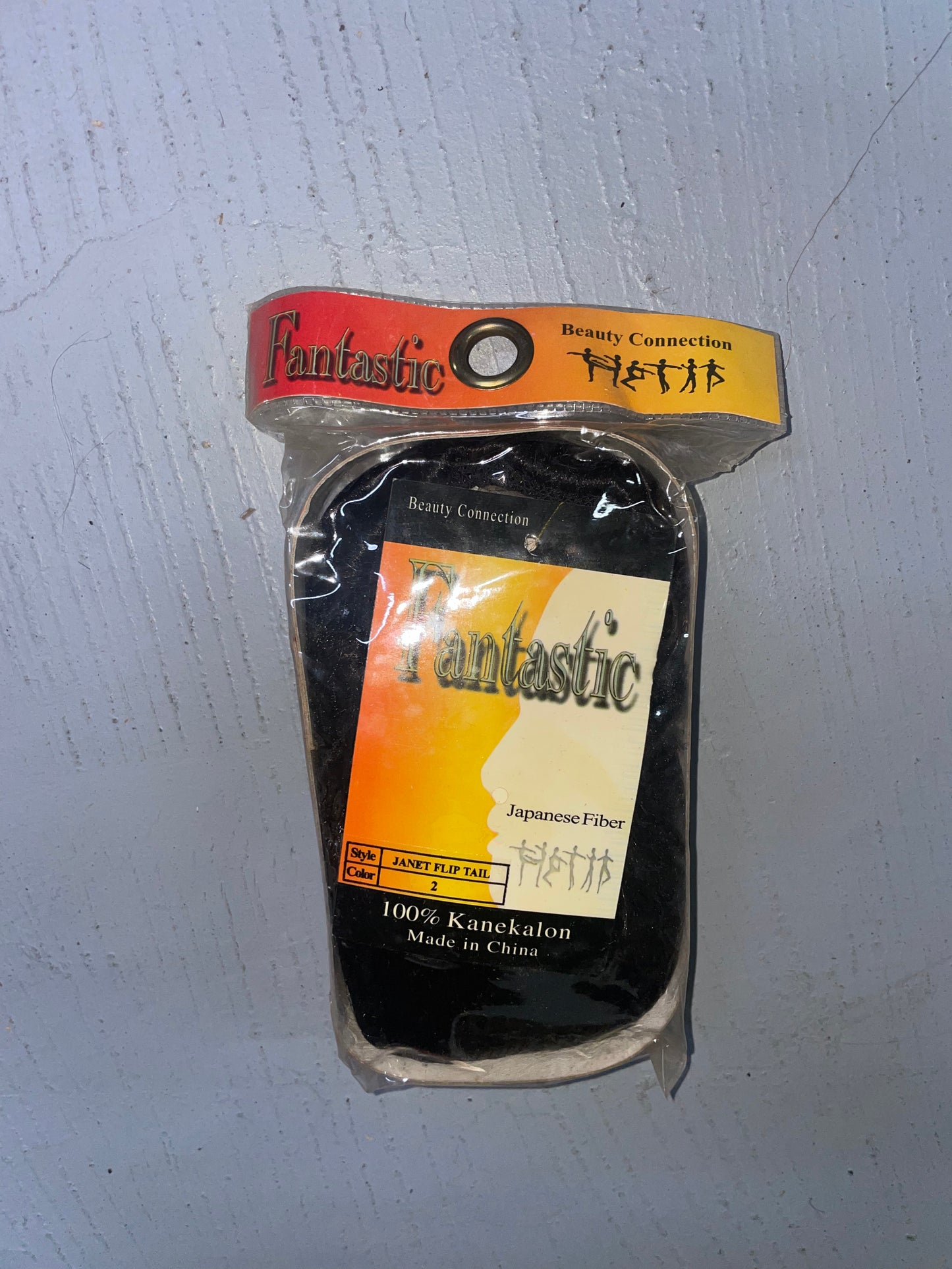 Beauty Connection Fantastic Janet Flip Tail Color 2