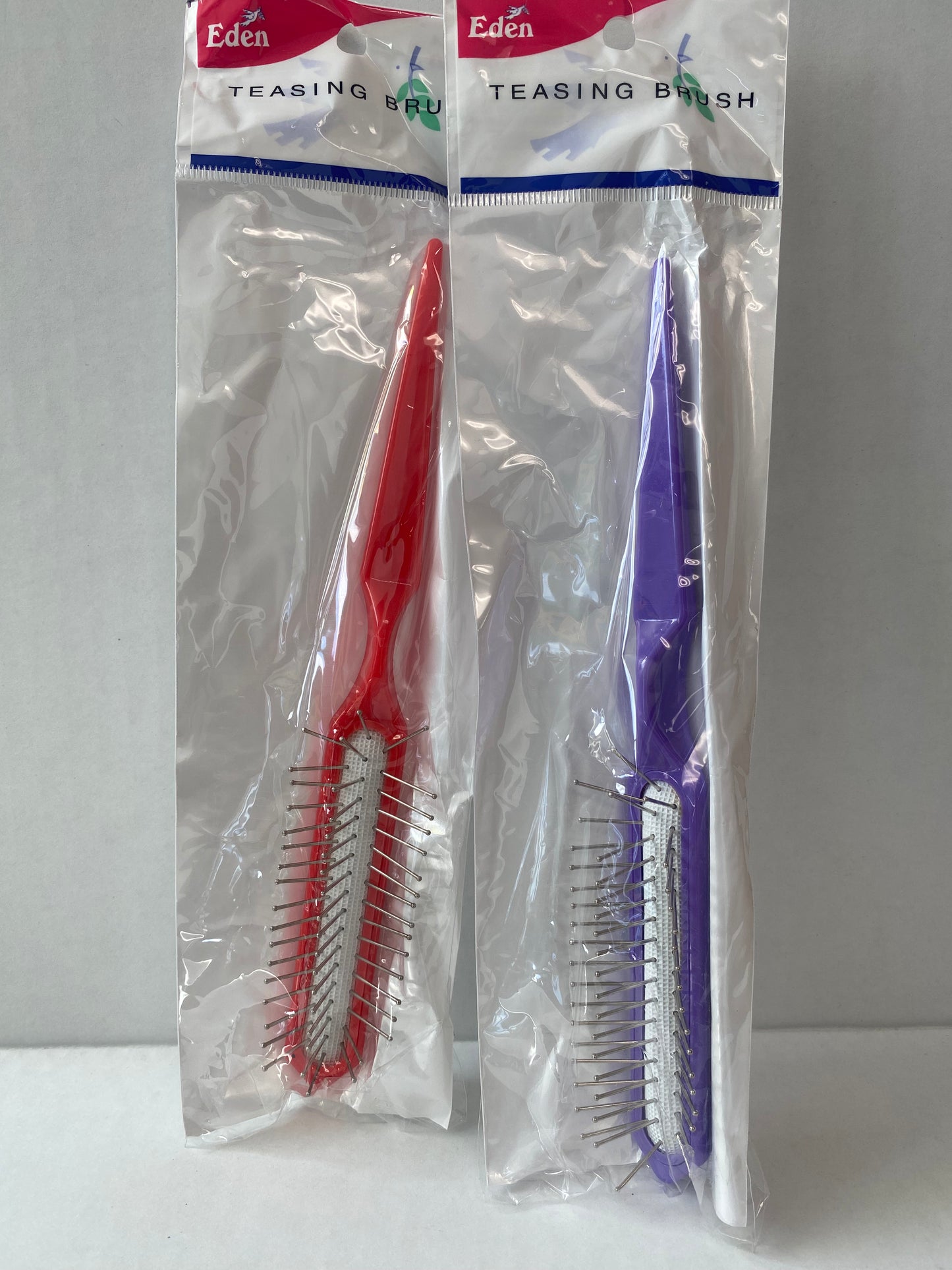 Eden Teasing Brush